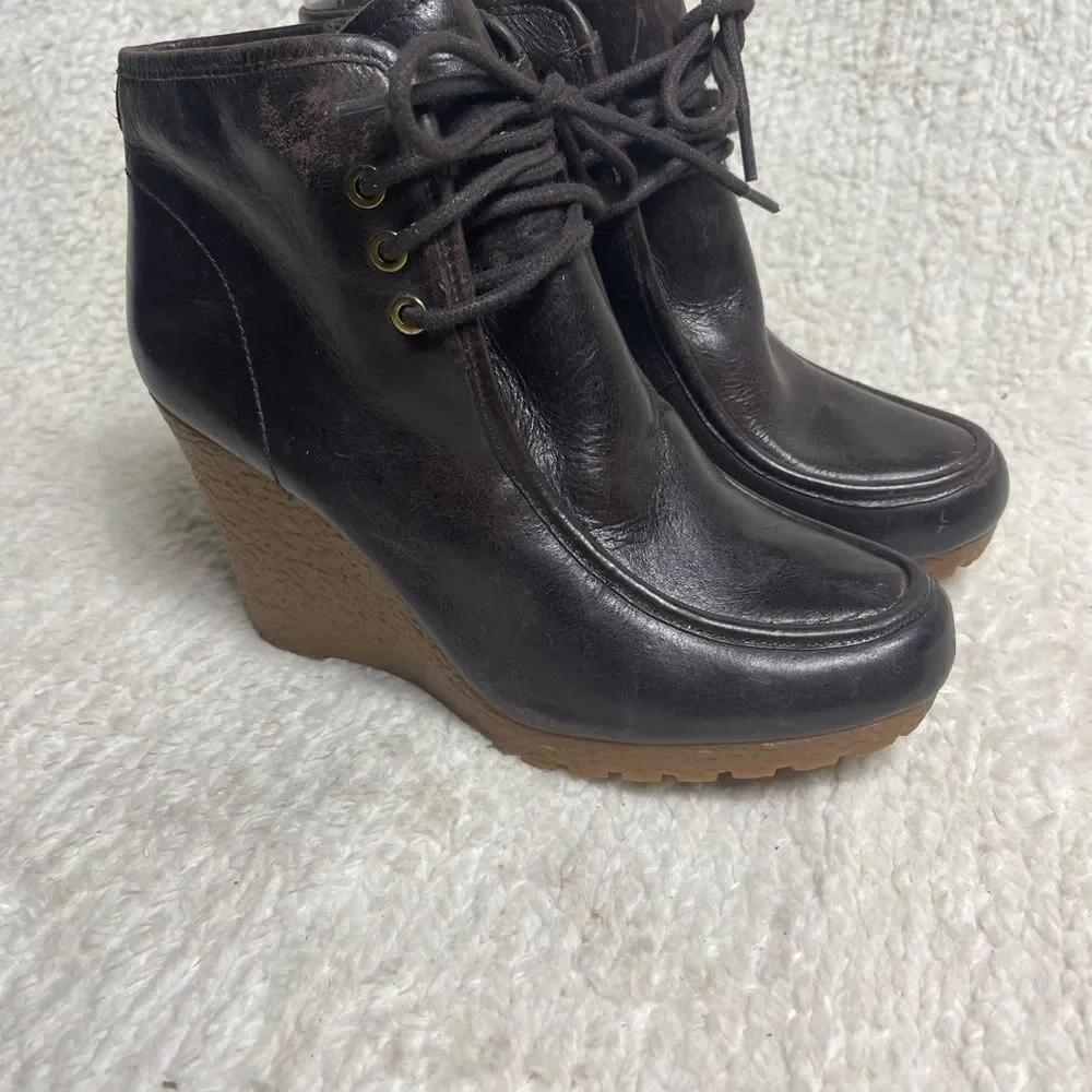 Michael Kors Dark Brown Leather Wedge ankle lace upBoots SZ7M